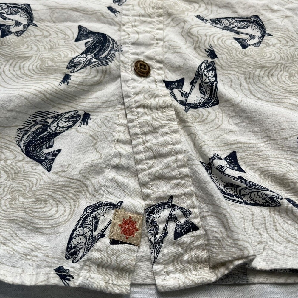 Ruff Hewn Men's Button Up T-shirt Novelty Fish Print Size Medium Blue White - Picture 3 of 7